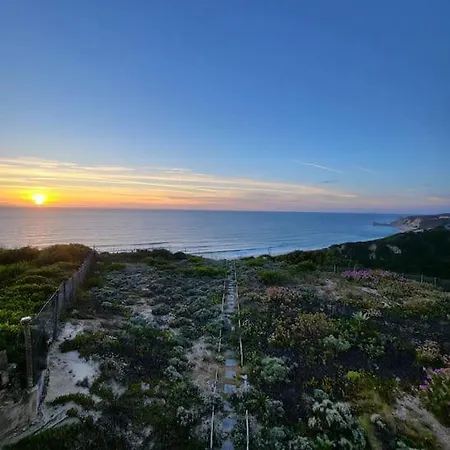Nazare Uninterrupted Views And Sounds Of The Sea Appartement *