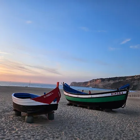 Nazare Uninterrupted Views And Sounds Of The Sea * 파타이아스